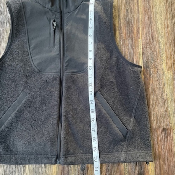 Lululemon Fleece + Ripstop Hiking Vest Sz 4 - Picture 7 of 8